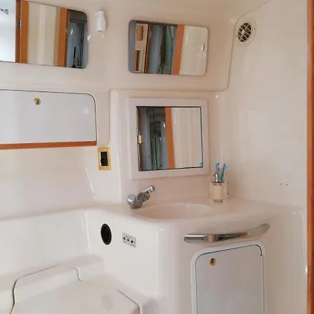 Båthotell Sea Star Halkidikiyachts *