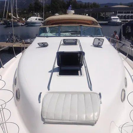 Sea Star Halkidikiyachts Båthotell *